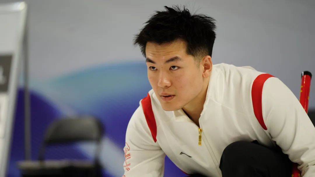 科维托娃重返赛场，持续失利首场状态出色，湖人观众沸腾！